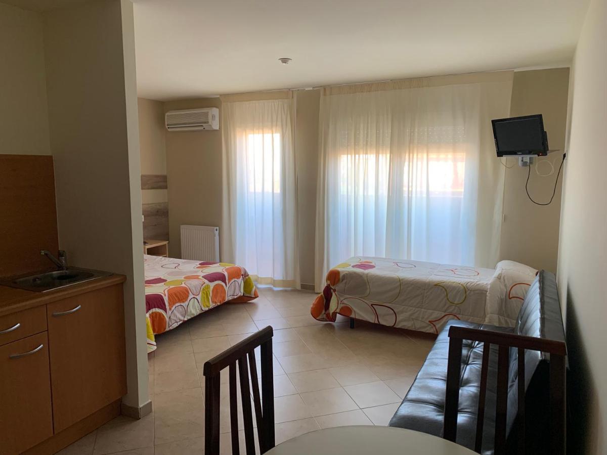 Raquel'S - Habitacions I Apartaments Turistics - Sant Pere Pescador Buitenkant foto