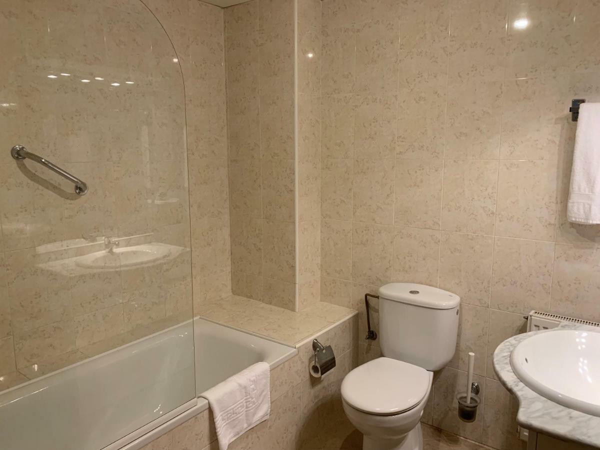 Raquel'S - Habitacions I Apartaments Turistics - Sant Pere Pescador Buitenkant foto